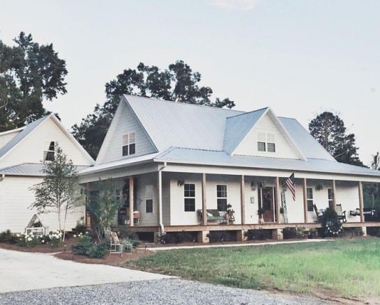 38 Modern Farmhouse Exterior Designs