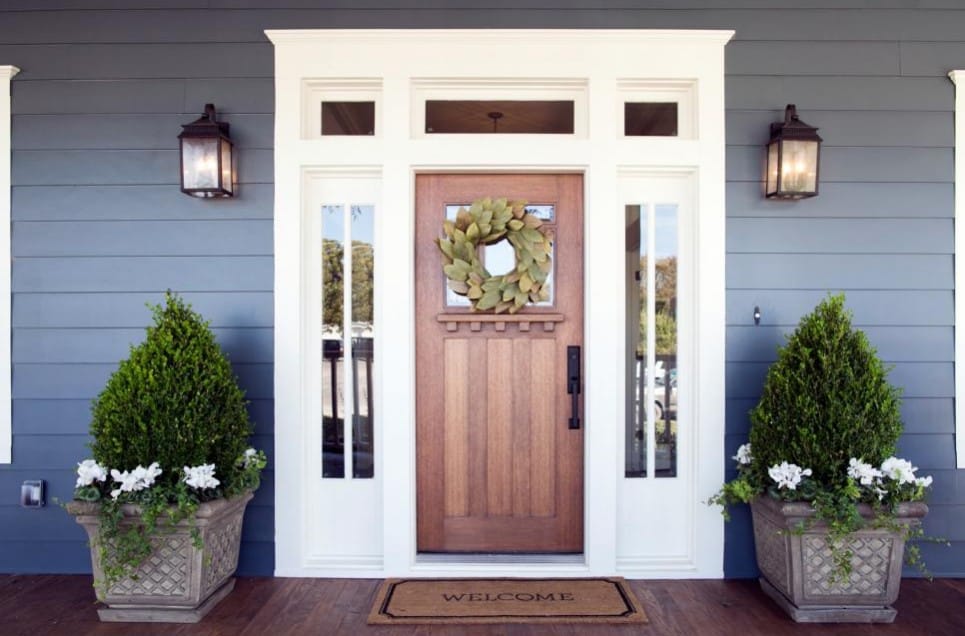 Fast and Easy Outdoor Projects that Will Upgrade Curb Appeal