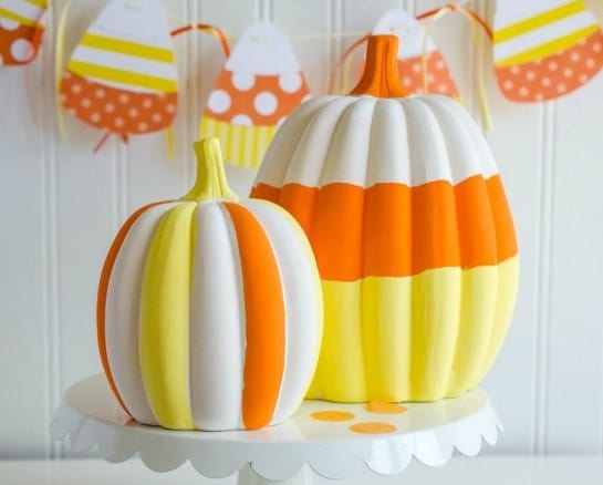 50 Unique Halloween Decorations to Try This Year