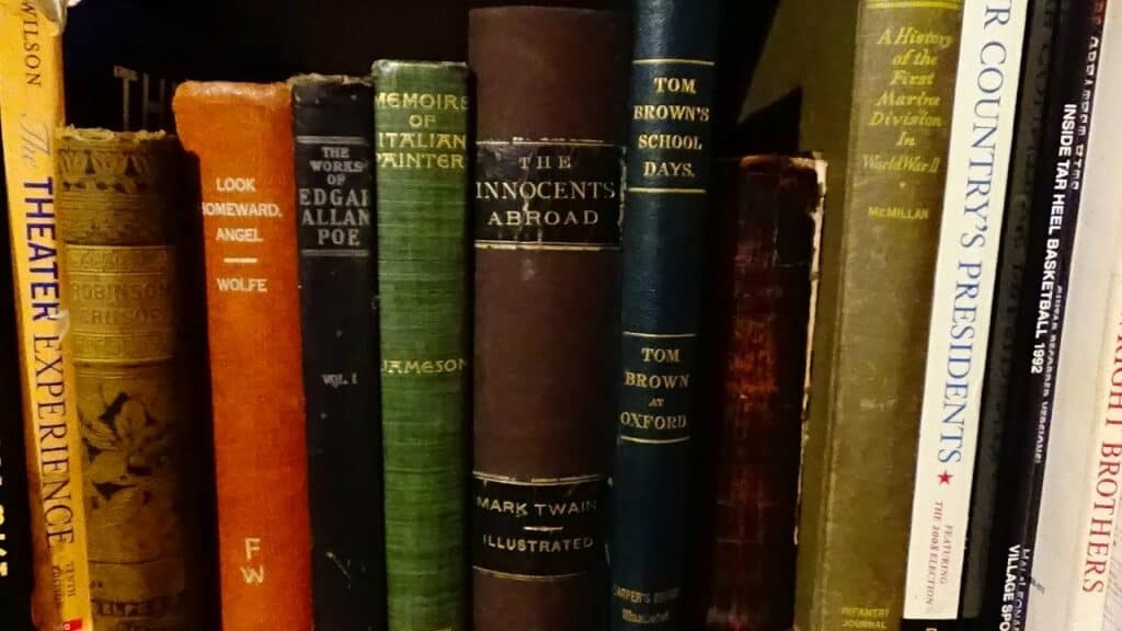This is a full set of first edition Mark Twain books.