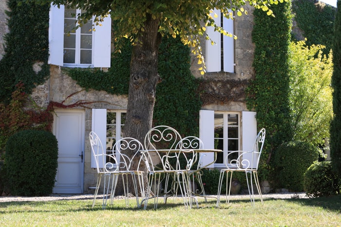 Outdoor Sitting Space