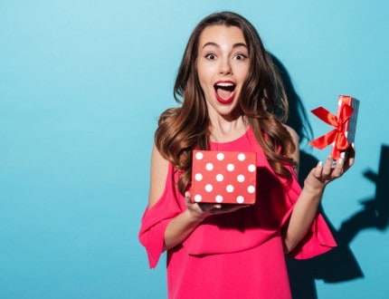 50 Clutter Free Gift Ideas for the Friend Who Values an Experience
