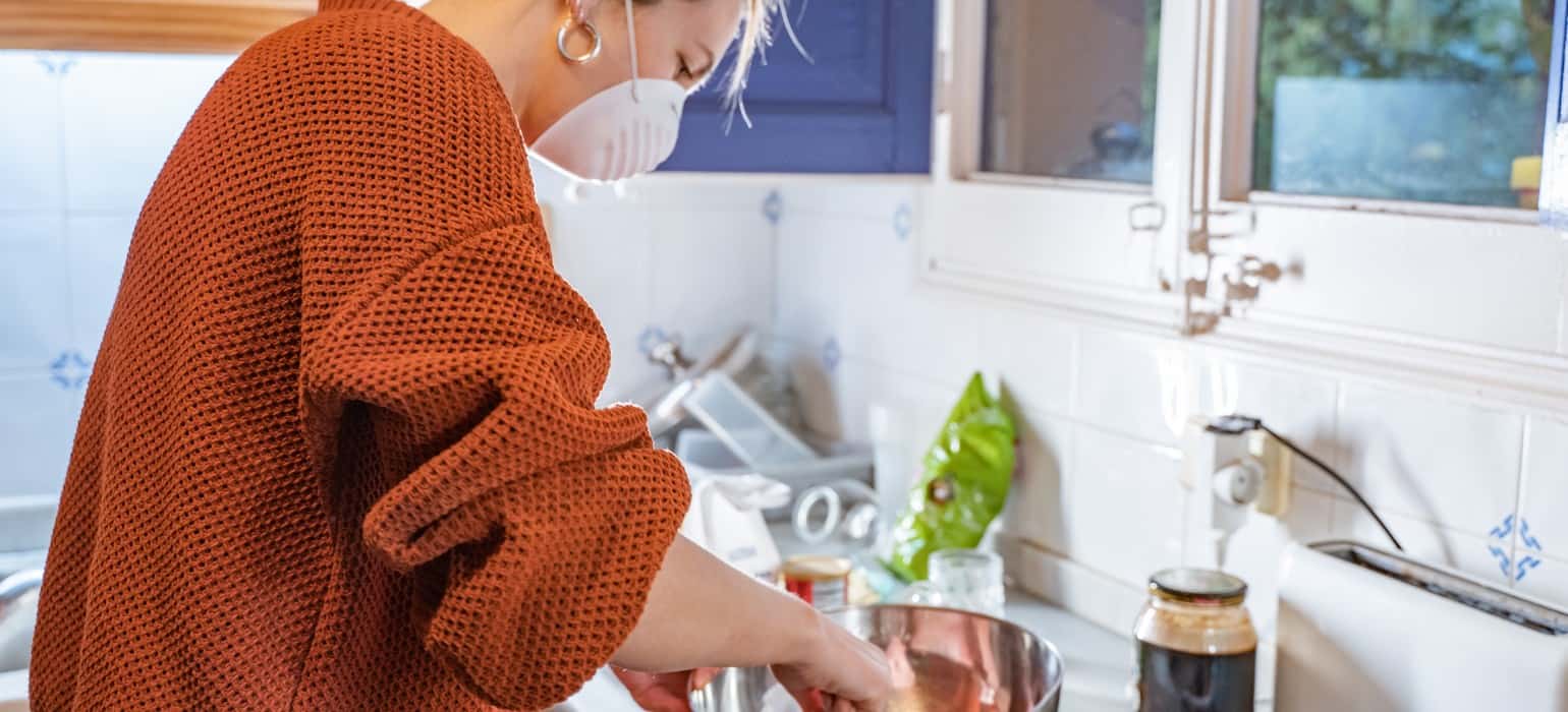 20 Delicious Cooking Tips For Being Stuck At Home
