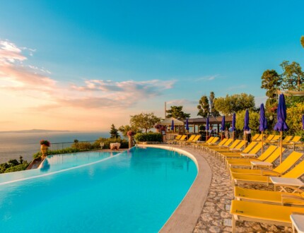 A Gallery of the World’s Most Beautiful Swimming Pool Designs