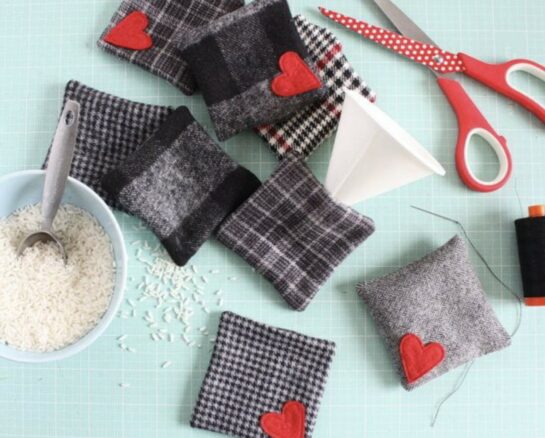 Easy and Inexpensive DIY Gift Ideas on a Budget