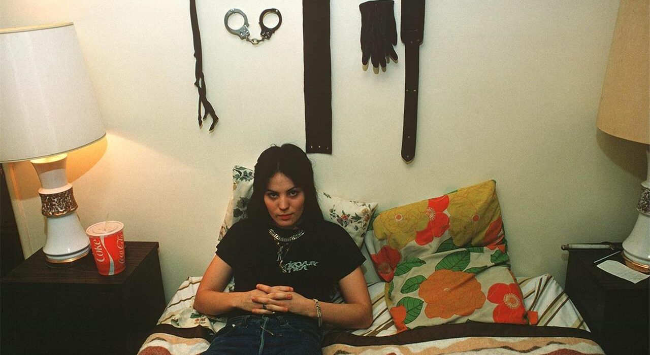 These Candid Photos of Rock Stars In Their Homes Are Raw and Eye Opening