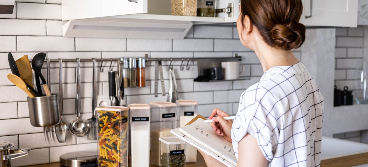 My Mom is a Professional Home Organizer, This is What She Taught Me
