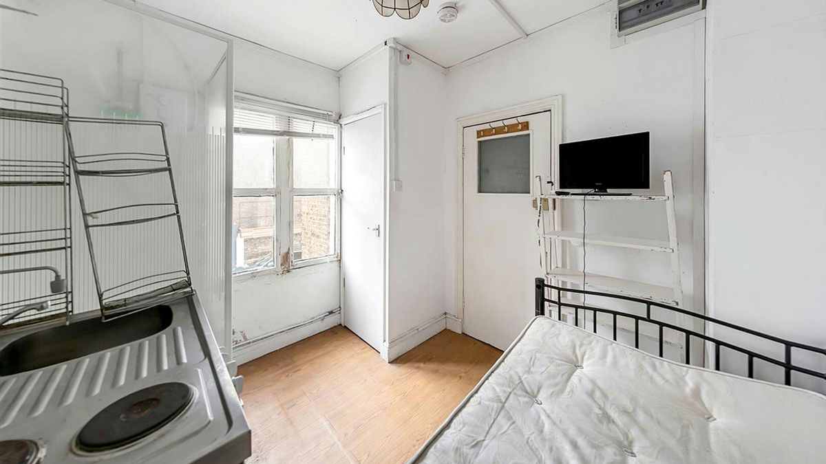 Uninhabitable Conditions New Yorkers Will Actually Pay Thousands to Live In