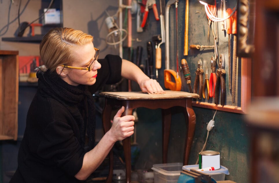 Horrifying Images of People Who Ruined Priceless Vintage Furniture