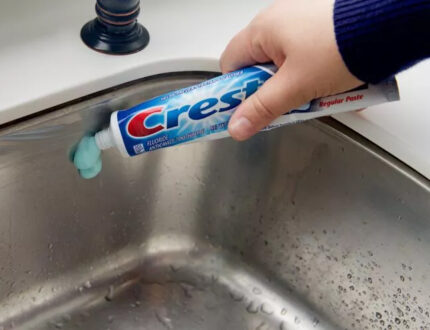 Weird & Unexpected Home Hacks Using Toothpaste