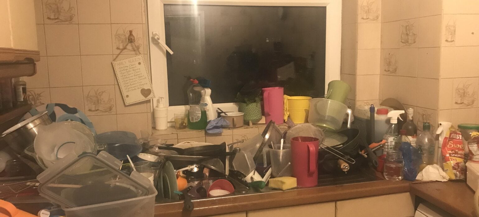 “Junebugging” Is The New Trick To Keep Your Home Cleaner