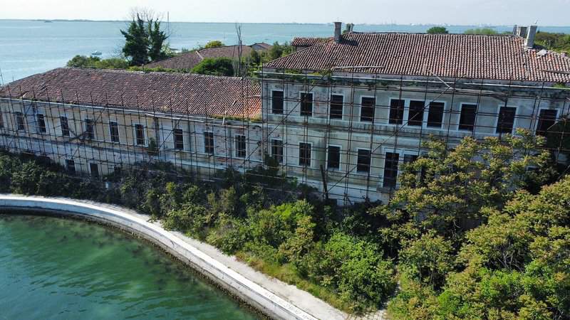 1 O8556k8fjll4pf9lujjsfq